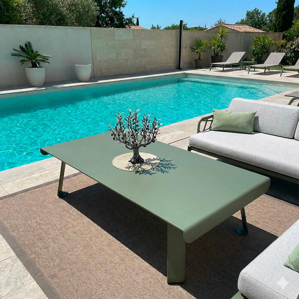 Table Basse "Signature" XXL – Le Monolithe en Aluminium 8mm Mousses Étoiles